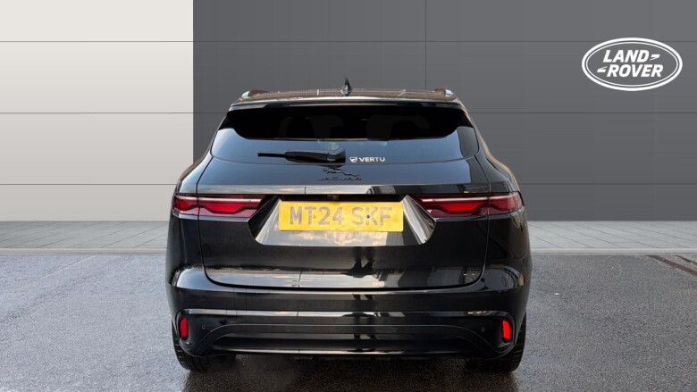 Jaguar F-Pace 2.0 D200 R-Dynamic HSE Black 5dr Auto AWD Diesel Estate